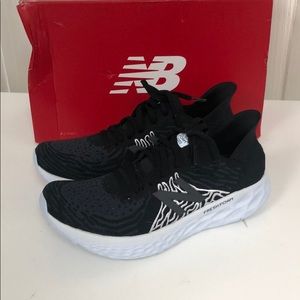 New balance Fresh Foam 1080v10 women’s running shoea size 9.5
